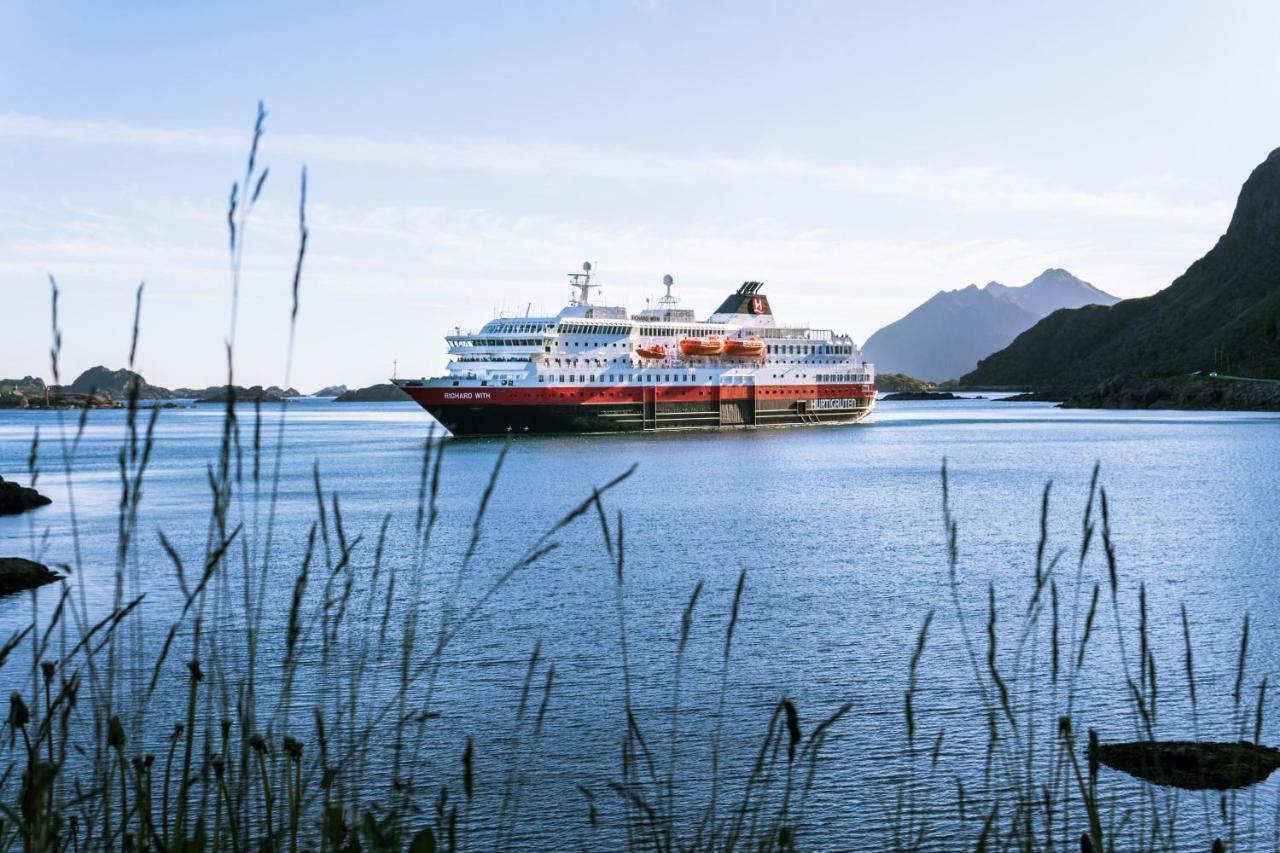 Live Lofoten Hotel สตามซุนด์ ภายนอก รูปภาพ